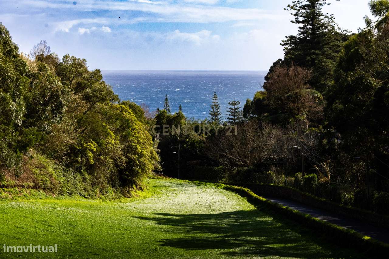 Terreno Exclusivo para Construção na Caloura – 10.095 m² com Vista Mar - Grande imagem: 3/27