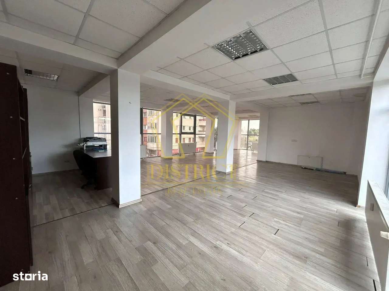 Spatiu birou renovat luminos cladire birouri I Simion Barnutiu - Imagine principală: 3/6
