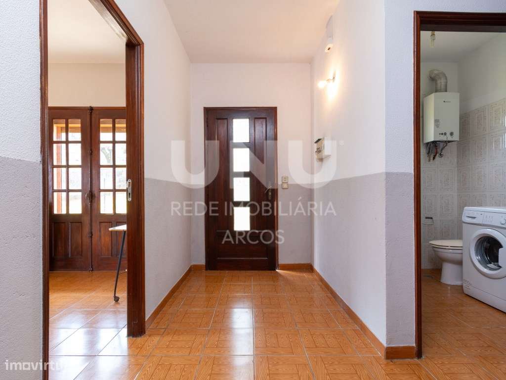 Moradia Bi-Familiar - Grande imagem: 4/46