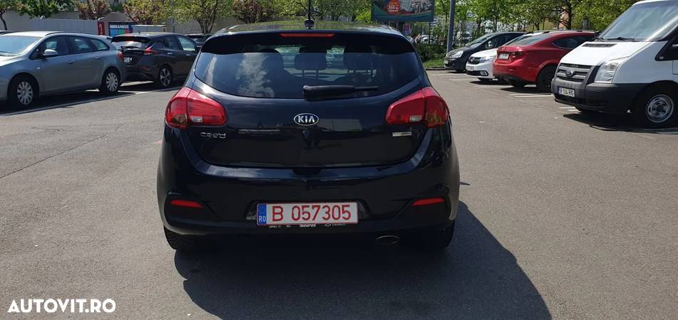 Kia Ceed 1.6 CRDi Platinum Edition - 2