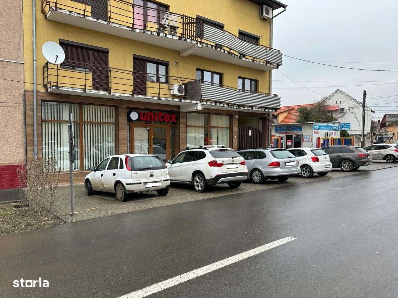 Spatiu comercial de vanzare in zona Parneava - Imagine principală: 2/8