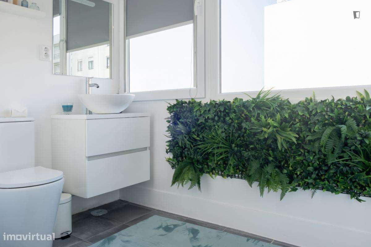 Quarto - localizado em Mafamude Porto - Grande imagem: 5/10