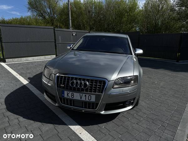 Audi S8 5.2 FSI Quattro - 2