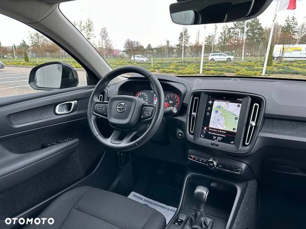 Volvo XC 40 T3 Momentum - 37