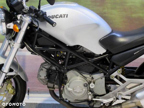 Ducati Monster - 14