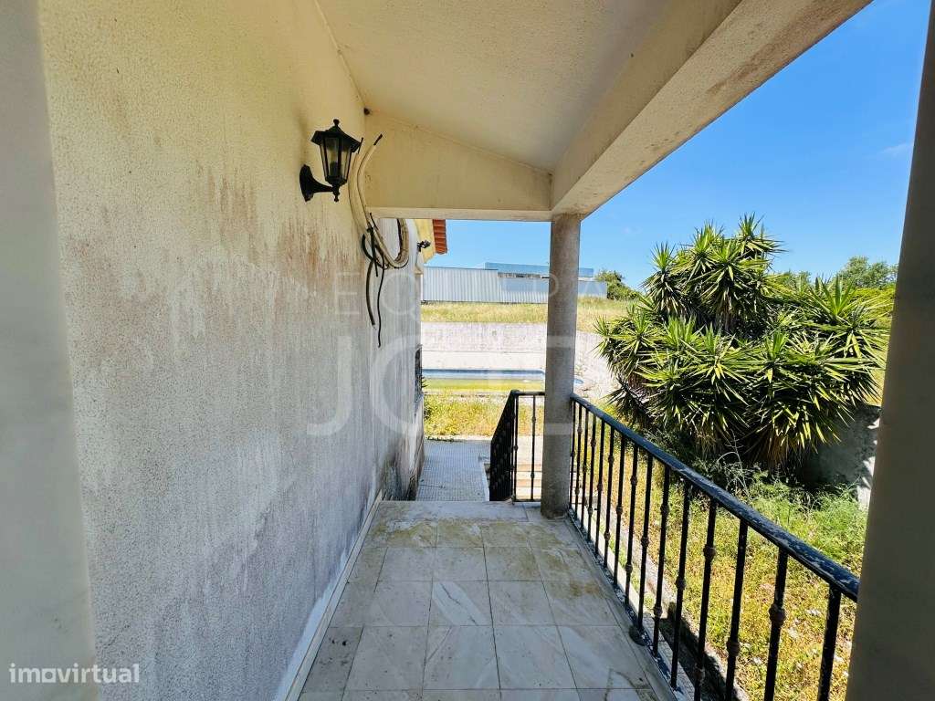 Moradia T5 com Garagem e Terreno Amplo - Quinta do Pinheirinho, San...-32
