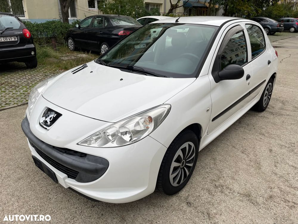 Second hand Peugeot 206 - 2 690 EUR, 201 000 km, 2011 - autovit.ro