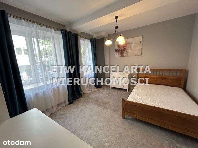 Loftowe mieszkanie w kamienicy z ogródkiem-8