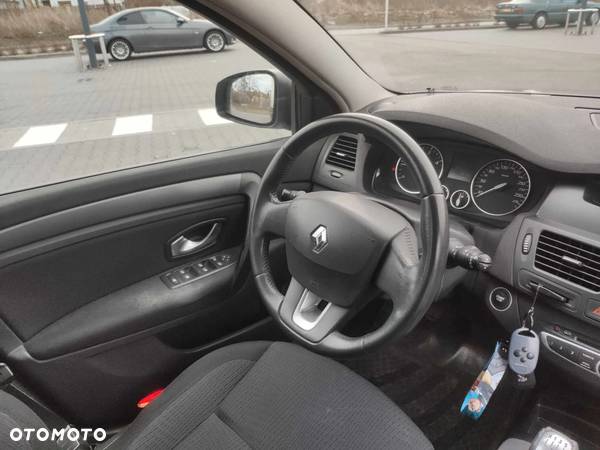 Renault Laguna 1.5 dCi Expression - 6