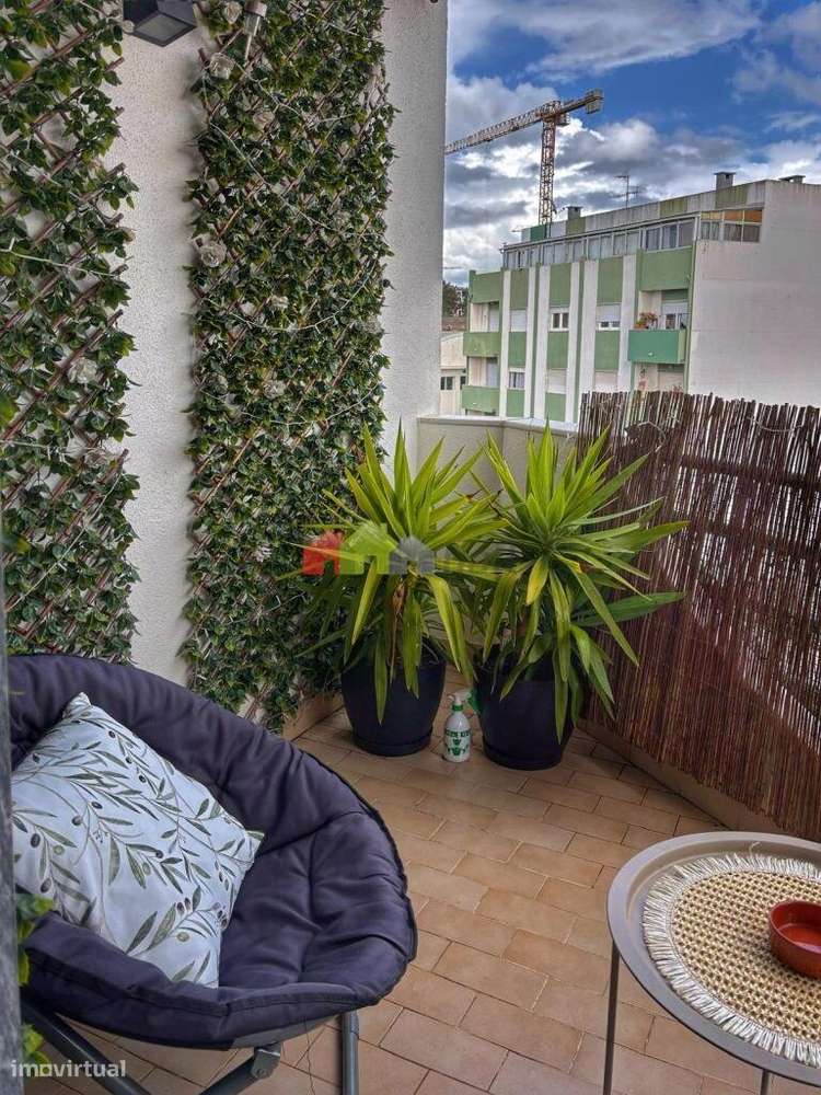 Apartamento T3 com arrecadação nos Pinheirinhos - Setúbal - Exclusivo-15