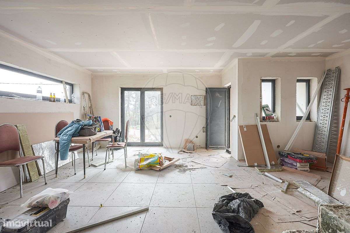 Moradia T4 para venda - Grande imagem: 2/23