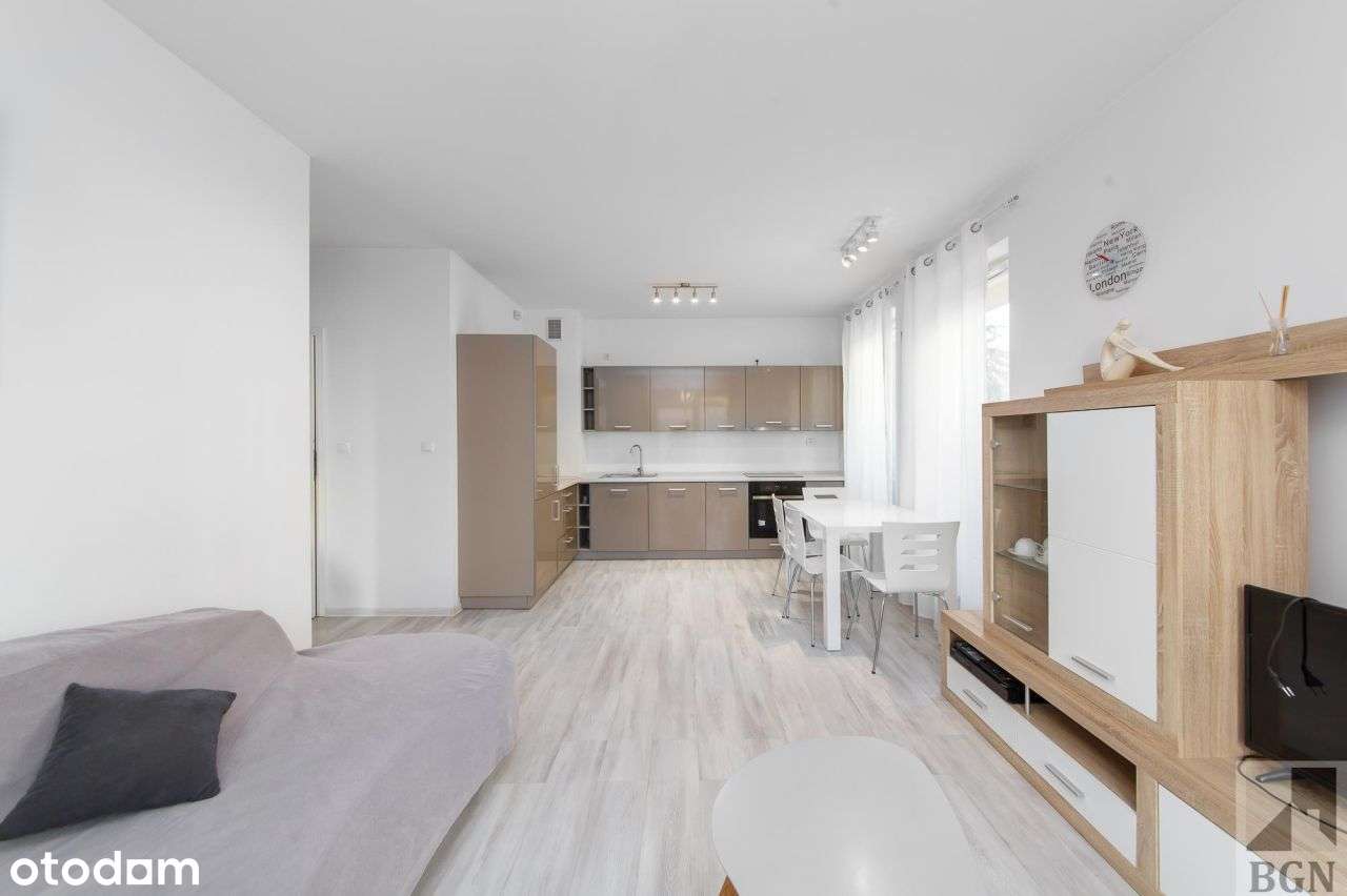 pl Jana Pawła II - 2 pok, ul.Ziemowita-7