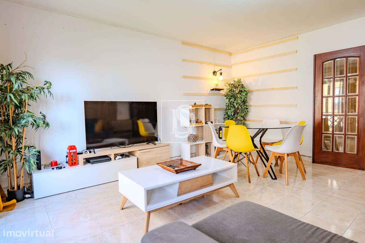 APARTAMENTO R/C T3 JUNTO Á ESCOLA MANUEL DE FIGUEIREDO - Imóvel em Dir - Grande imagem: 3/26