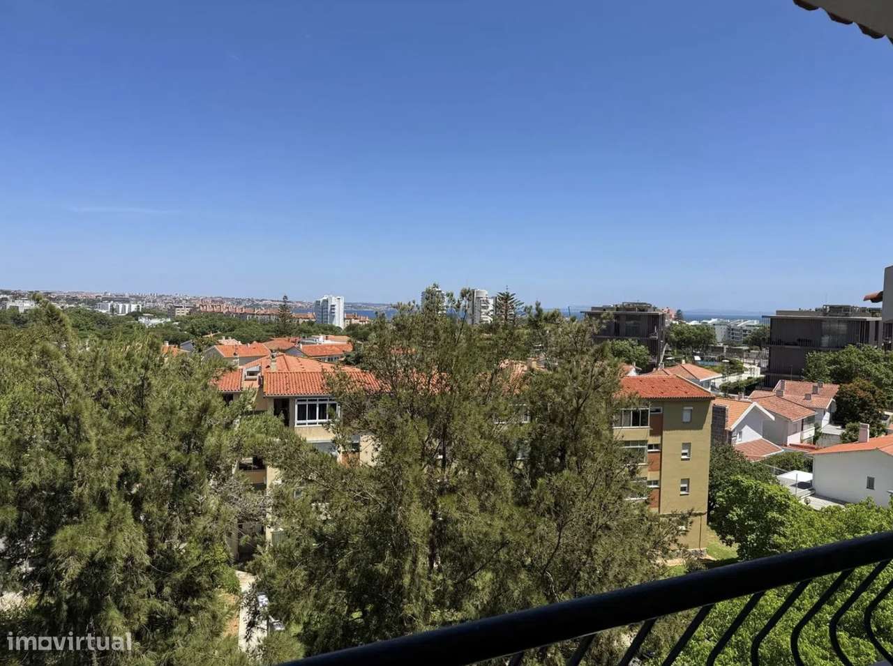 Apartamento Duplex T5 com Vista Mar em Cascais-28