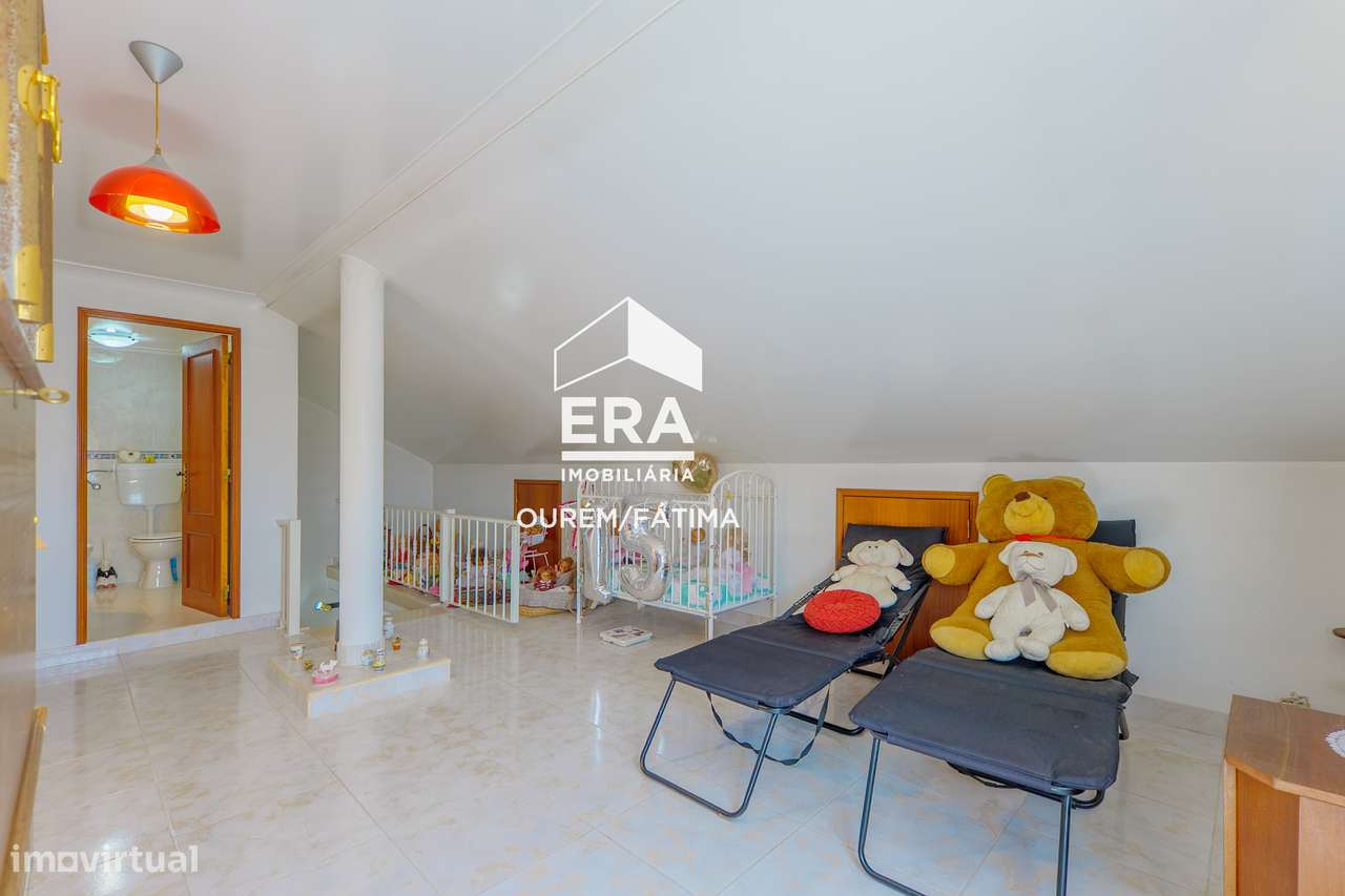 Moradia T5, Rio de Couros, Ourém-48