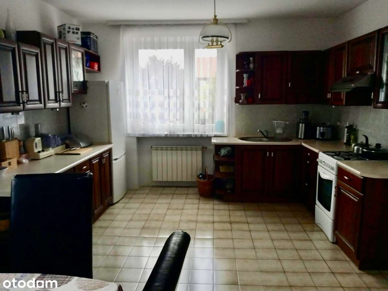 Rodzinny dom z ogrodem w spokojnej okolicy - Pełny obrazek: 5/14