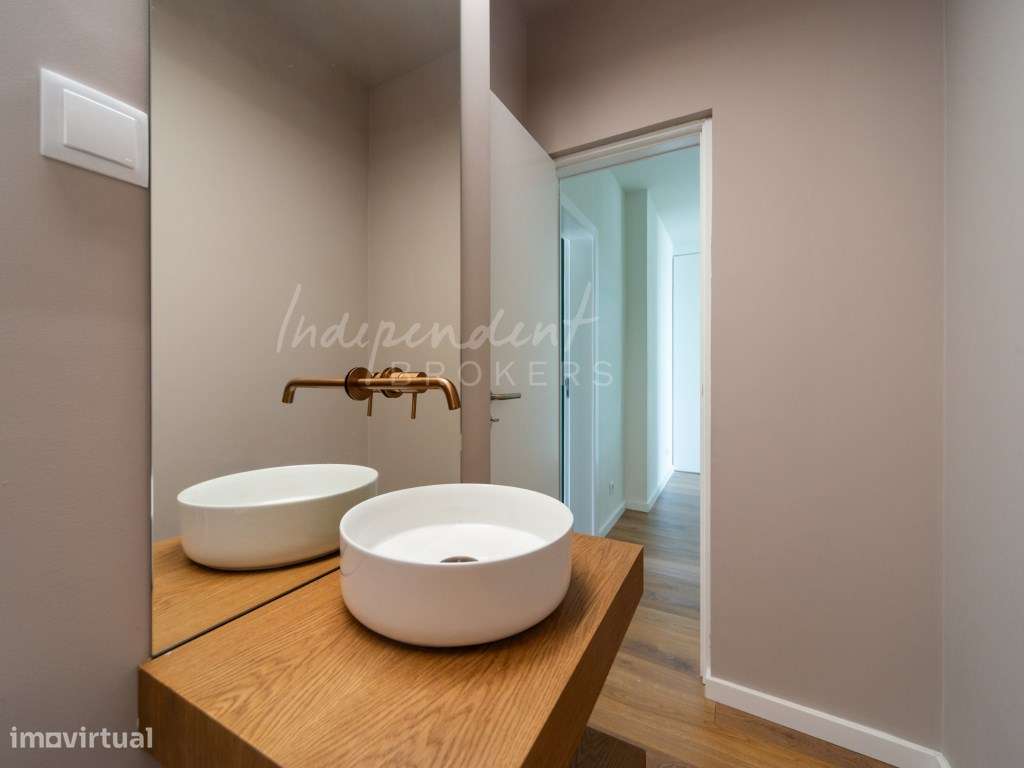 APARTAMENTO T4 TOTALMENTE REMODELADO NAS TORRES DO RESTELO, COM VIS...-12