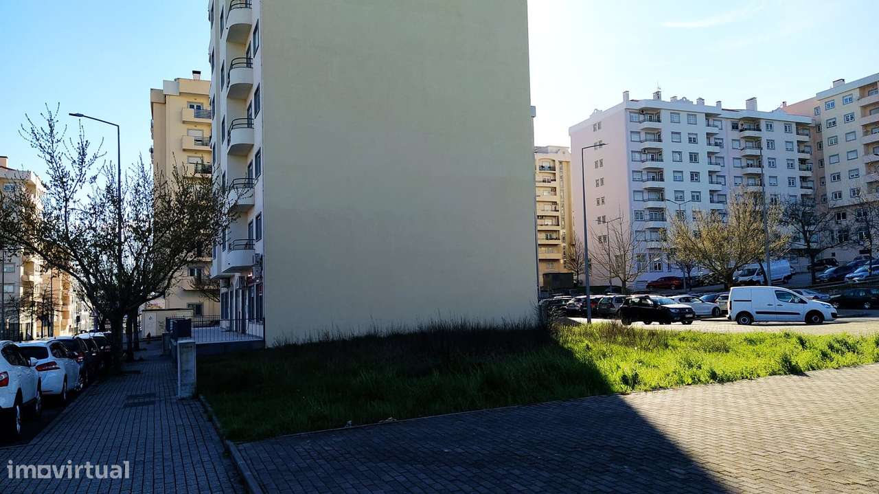 Anil - Covilhã - Lote Para Construção em Altura - Grande imagem: 3/4