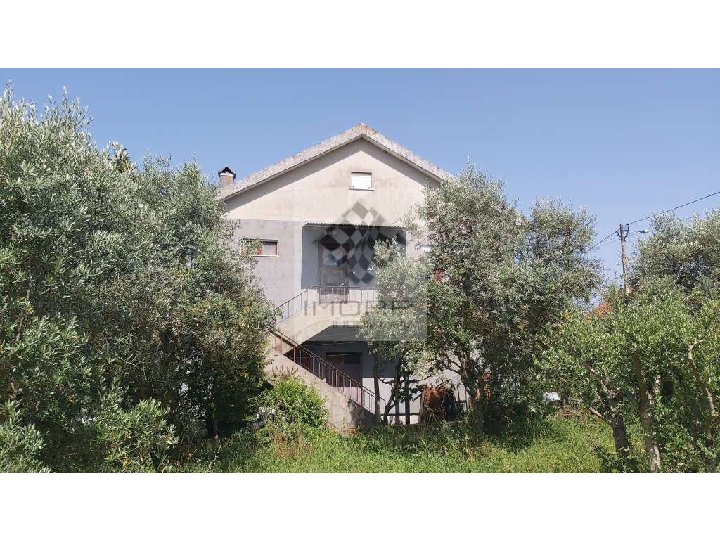 Fabulosa propriedade na zona centro do país com mais de 4.000m2 e m...-48