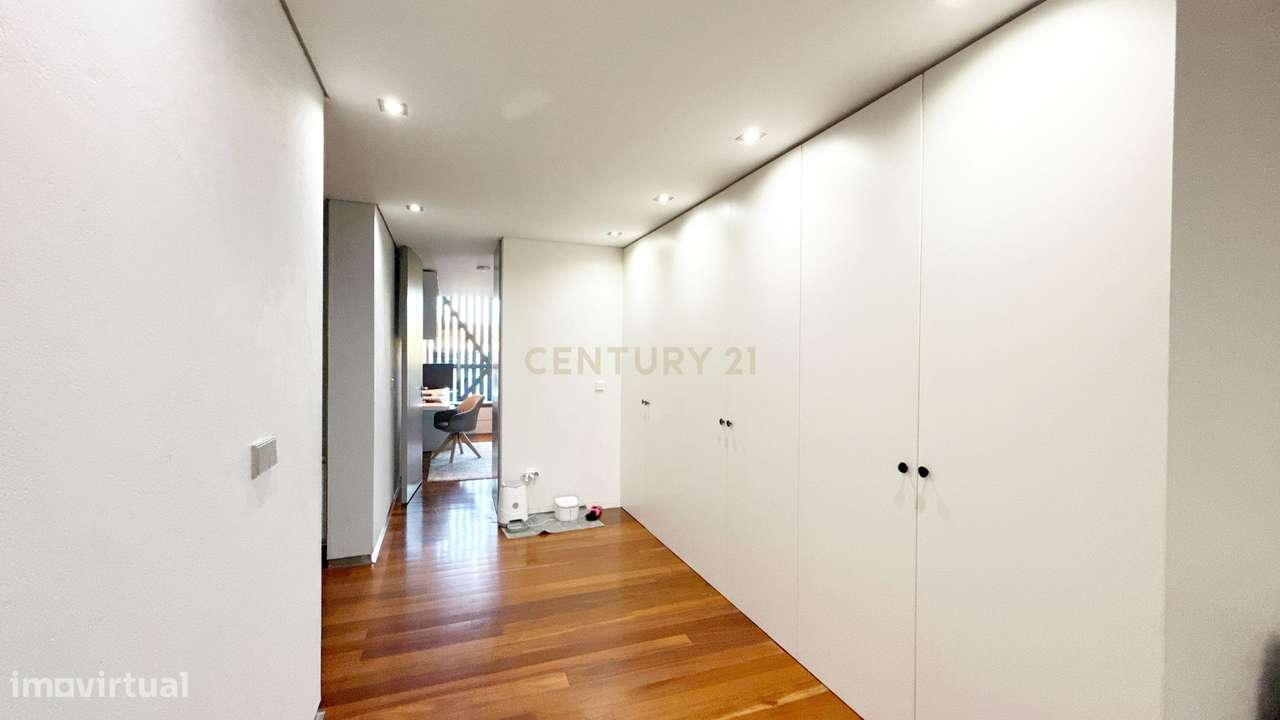 Moradia Térrea de Luxo com Piscina Aquecida e Jacuzzi a 2 km da Praia-29