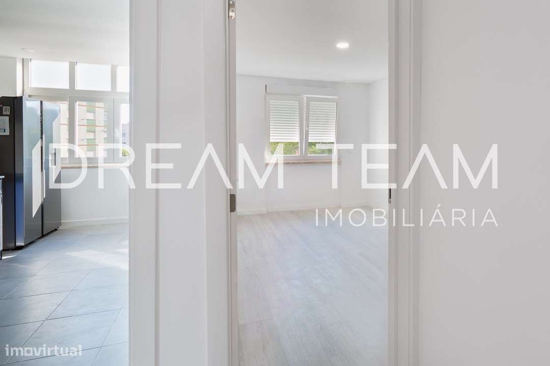 Exclusividade e Conforto em Setúbal: Apartamento T3 convertido em T2,-16