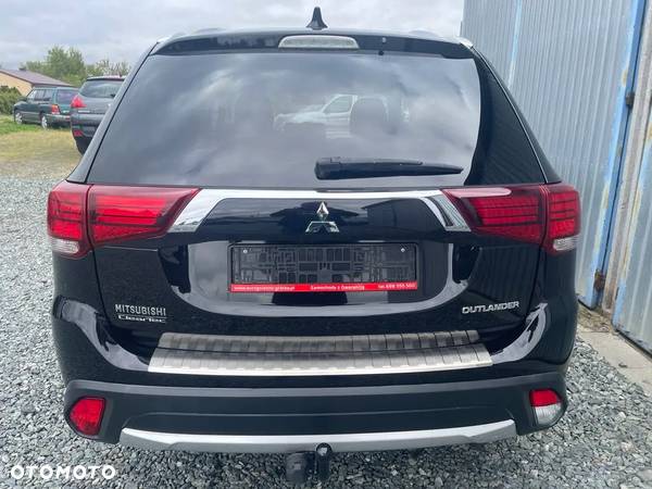 Mitsubishi Outlander - 8