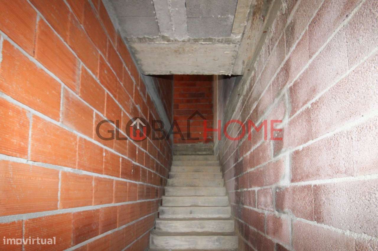 Moradia T3  Jovim  - Gondomar  ( Nova - Piscina )-15