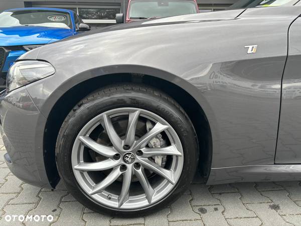 Alfa Romeo Giulia 2.0 Turbo TI Q4 - 6