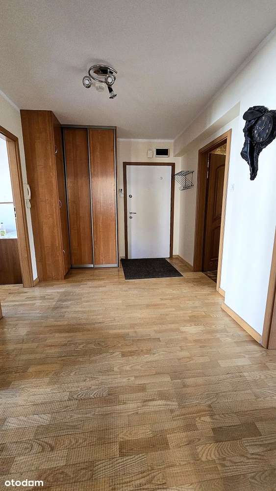 Świetny układ, 3 pokoje, doskonały adres!-8