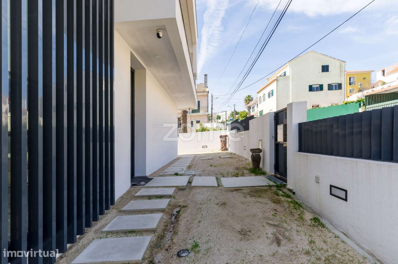 Moradia T3 Famões-36