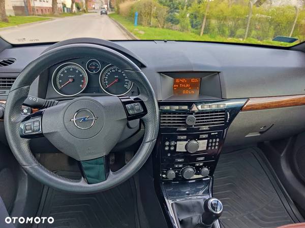 Opel Astra TwinTop 1.6 Enjoy - 13