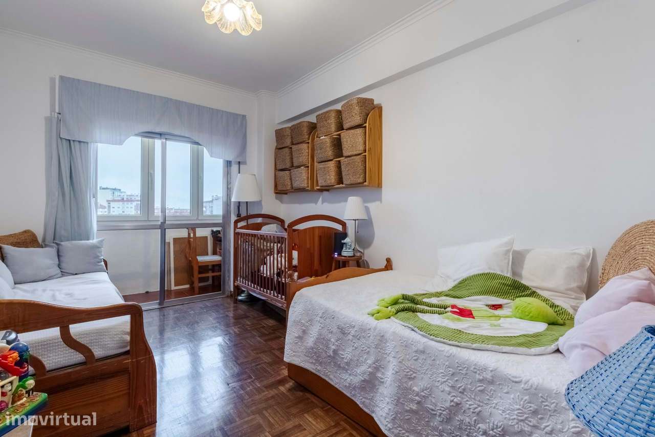 Apartamento T3 em Casal de São Brás, Amadora-23