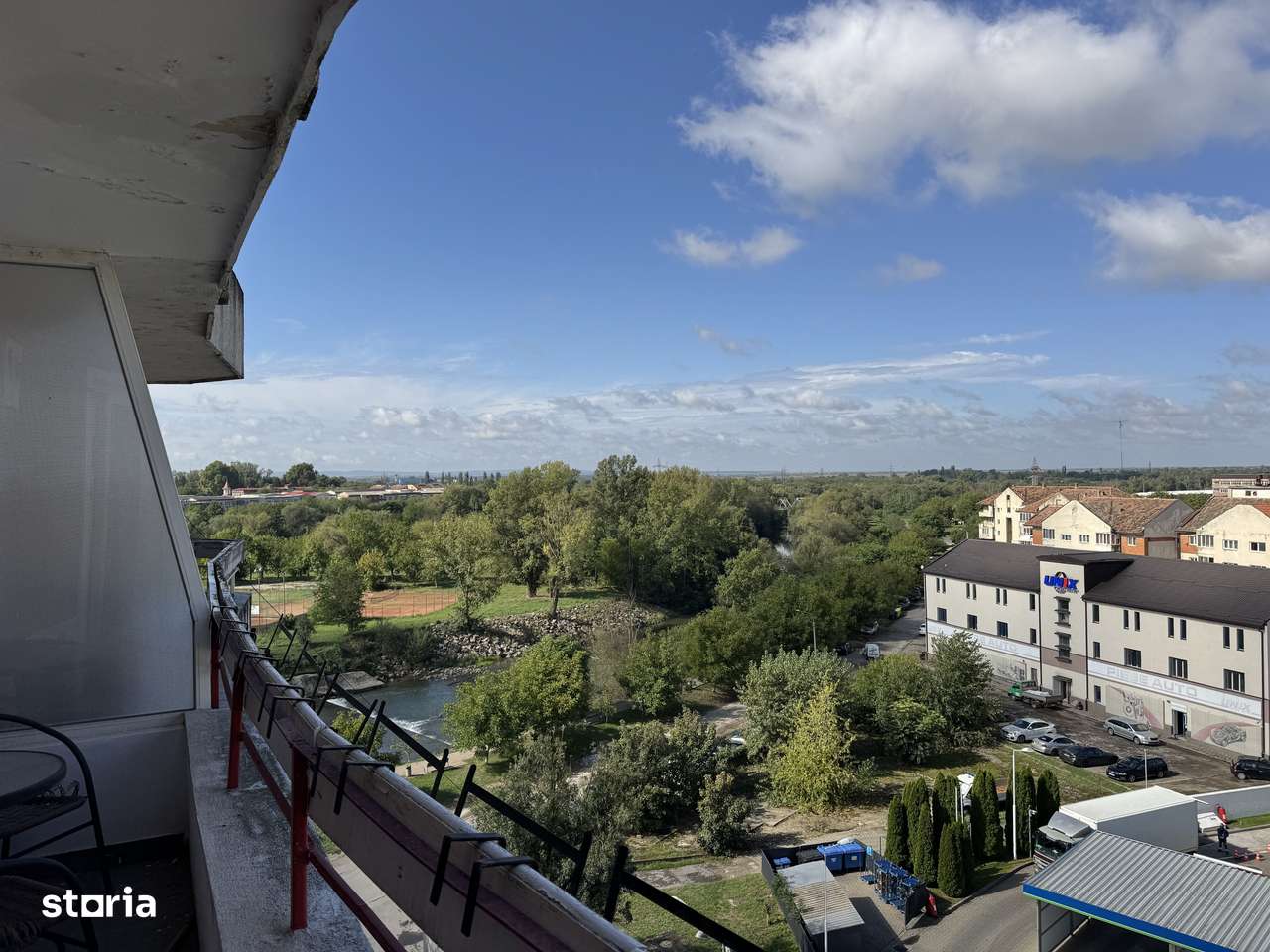 Super apartament in blocul turn de la OMV-6