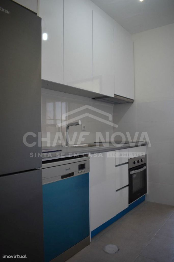 Apartamento T1+1 em Oliveira do Douro completamente renovado