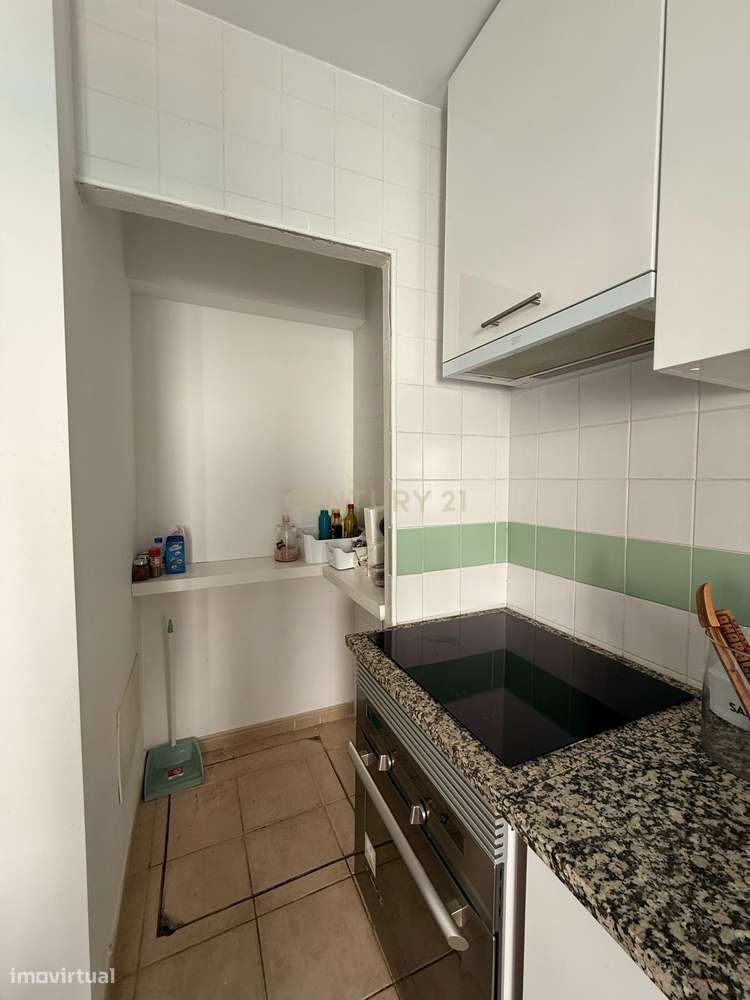 Magnifica T3 com Piscina no Corval-28