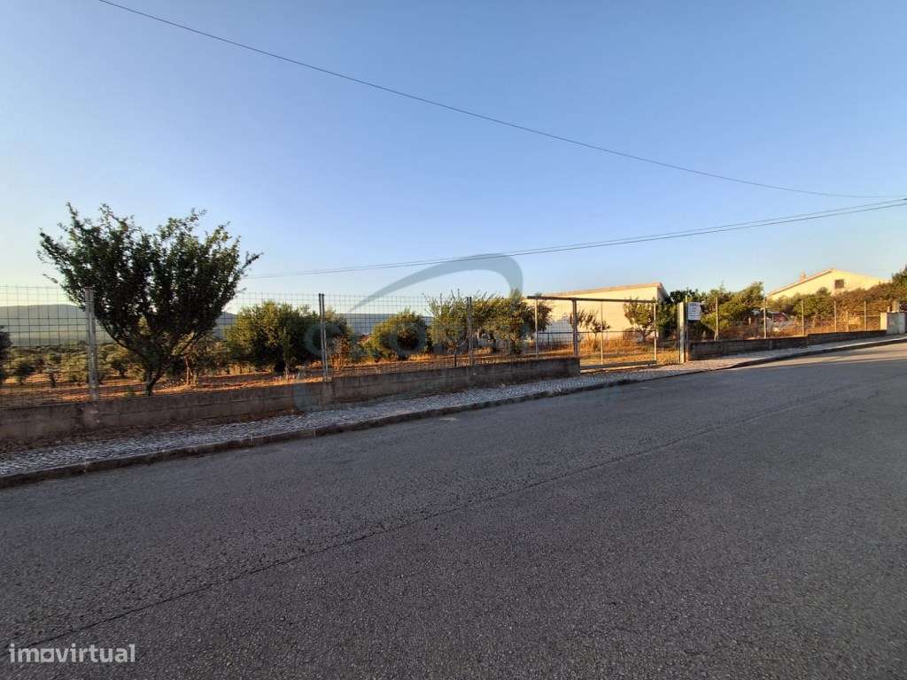 Terreno Exclusivo com Vista Serra | 4.040 m² | 1.850 m² Urbanos | C...-8