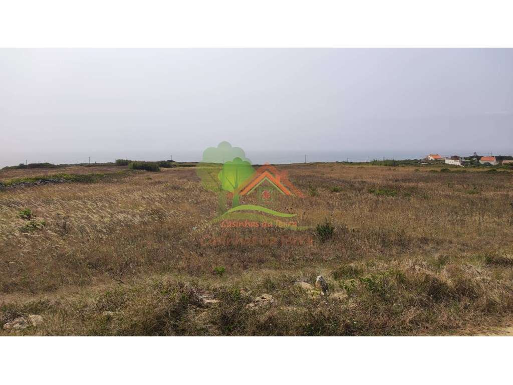Terreno rústico com vista de mar e casa-23