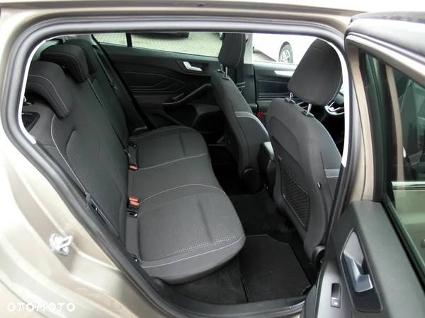 Ford Focus 1.5 TDCi Titanium - 11