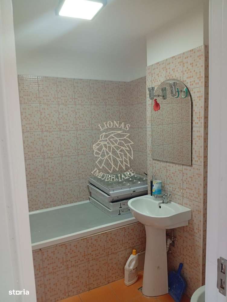 Spatiu comercial 80 mp-ideal farmacie, cabinet, banca-Zona A. Muresanu - Imagine principală: 5/6