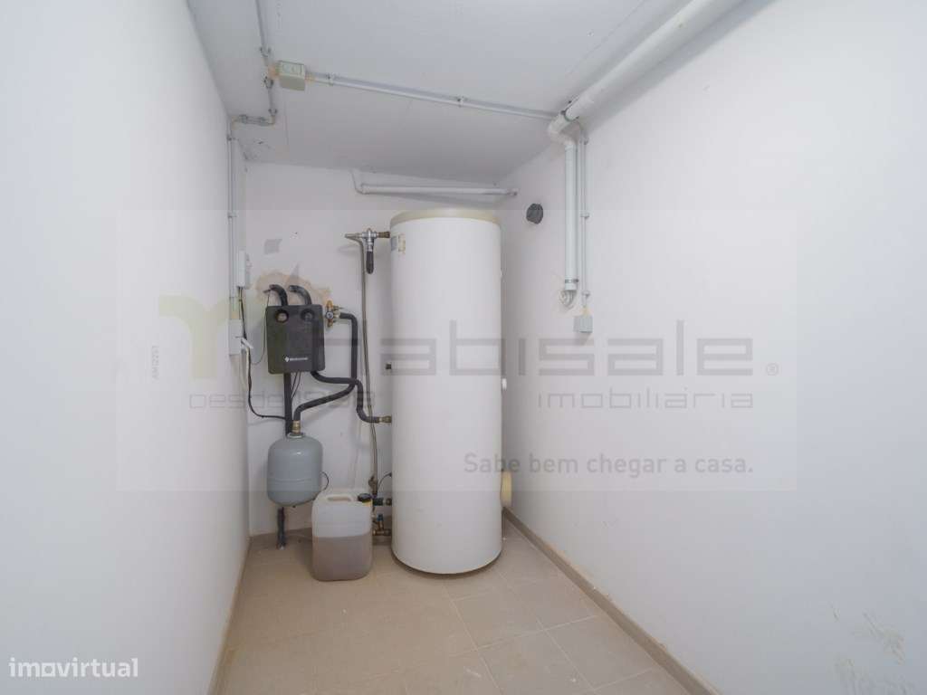 Moradia T3, situada em Areia Cascais, a curta distância da praia do...-34