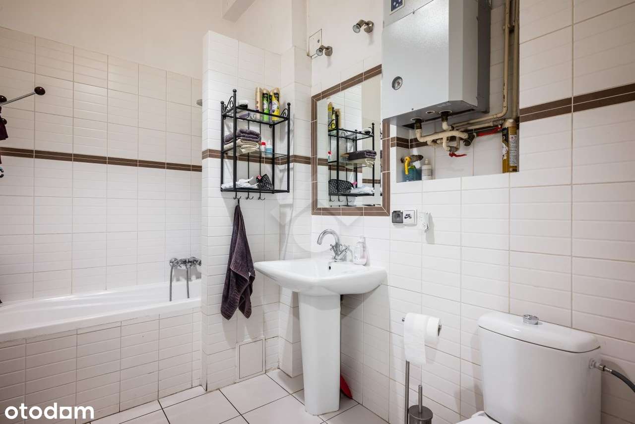 3 pokojowe mieszkanie w urokliwej kamienicy!-13