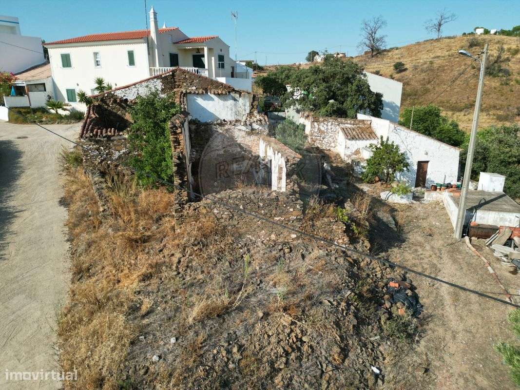 Moradia T4 para venda - Grande imagem: 2/10