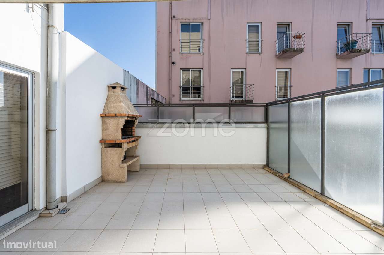 Apartamento T3 com Terraço e Churrasqueira - Grande imagem: 5/25