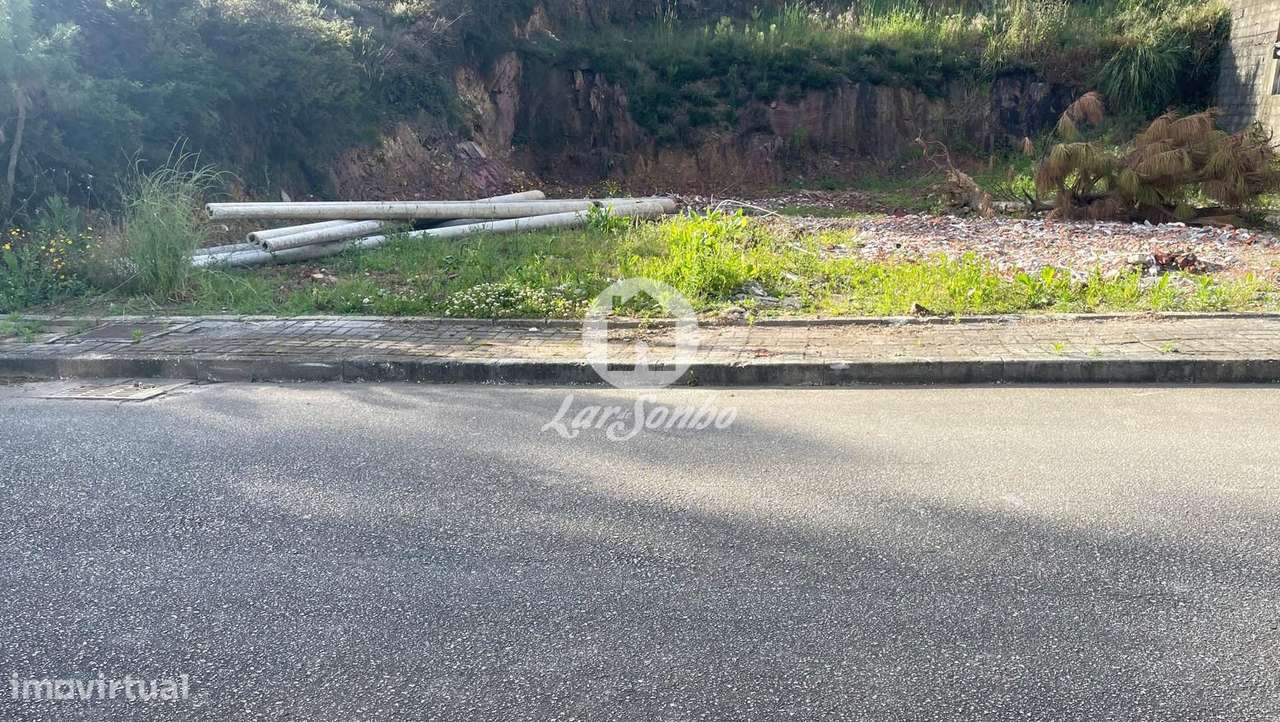 Terreno de construção para moradia individual em Ribeirão, Famalicão - Grande imagem: 2/3