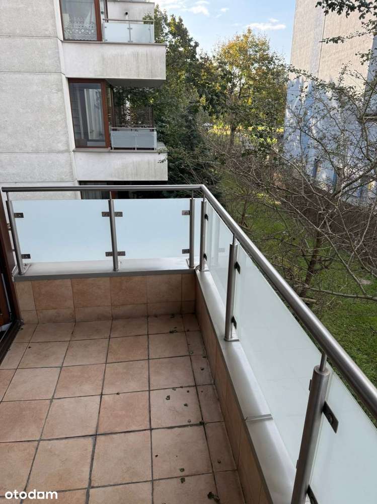 Mieszkanie na sprzedaż-8