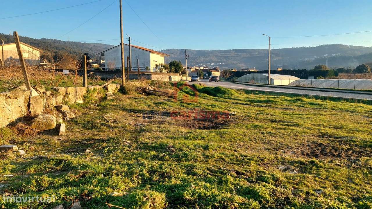 Terreno para construção com 1.400m2 em São Salvador do Campo, Santo Ti - Grande imagem: 5/5