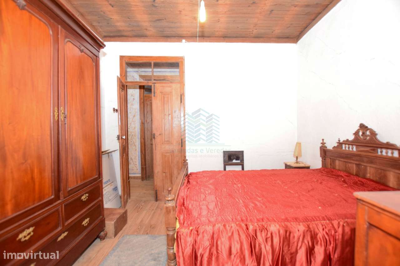 Moradia T7 com Garagem e Armazém - Alcorochel - Torres Novas-17