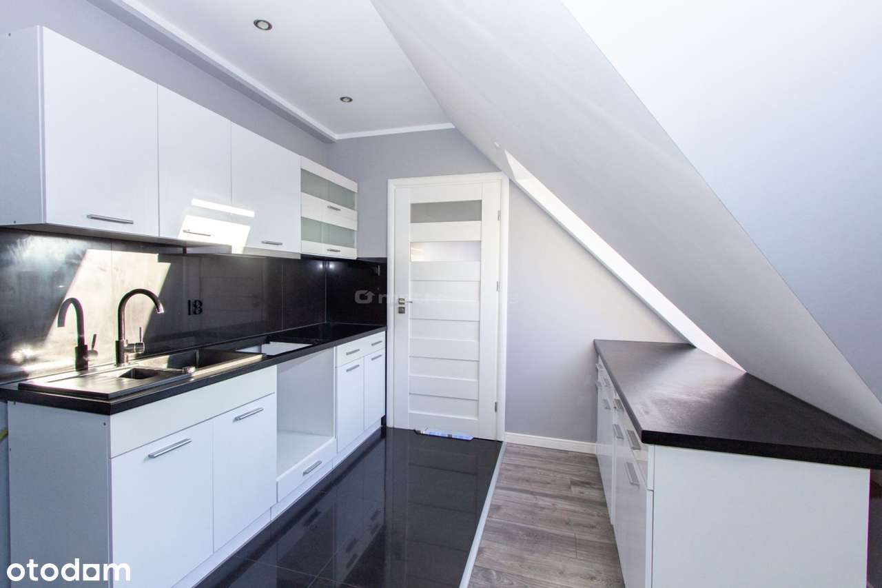 Dwupoziomowe mieszkanie w Białogardzie.-5