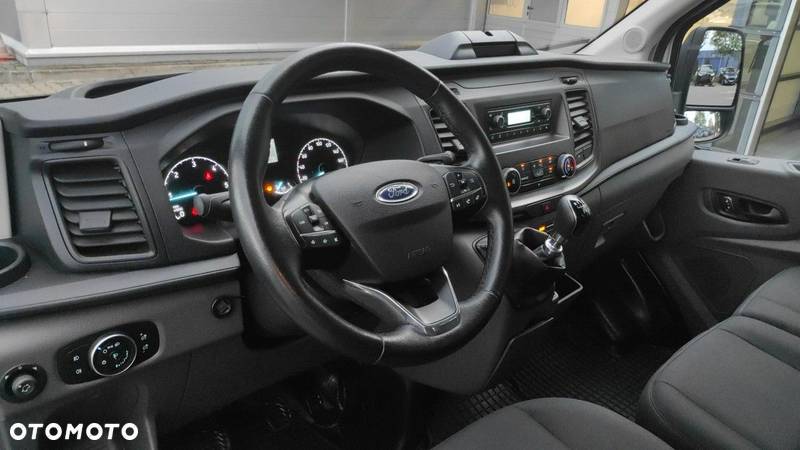 Ford Transit - 9