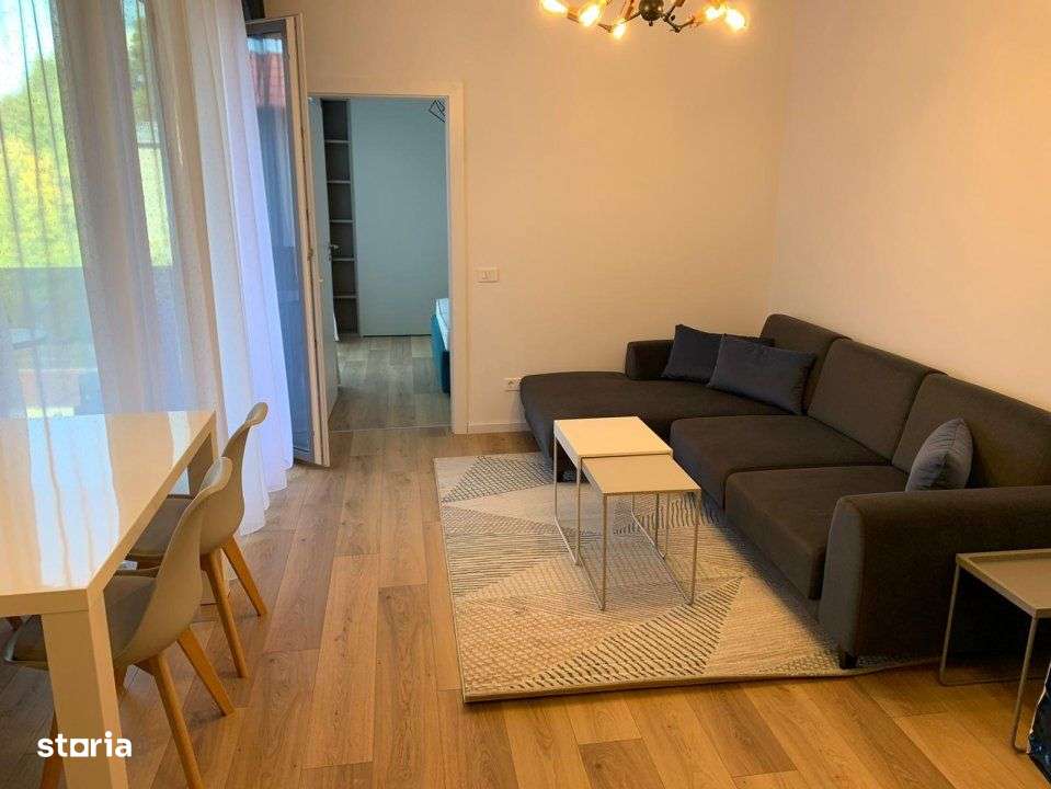 Apartament cu 2 camere, str M Eminescu, parcare - Imagine principală: 4/17